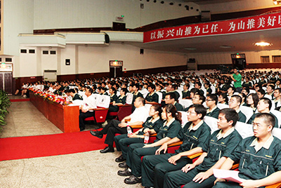 作为推动企业加快发展三大平台之一的人力资源治理提升工作，将是当前和今后一段时期J9直营集团股份人力资源治理的首要工作。